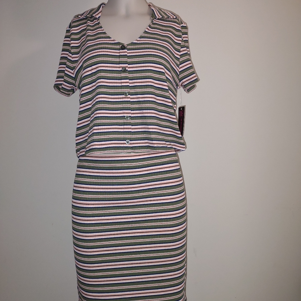 New matching skirt and shirt set olive with coral stripes Large